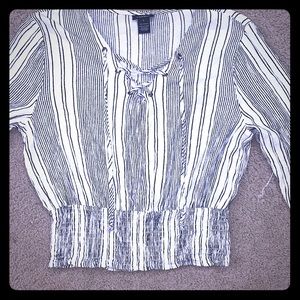 Half sleeve crop top